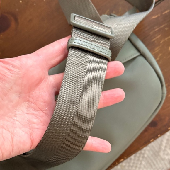 Mina Baie Belt Bag - Picture 3 of 5